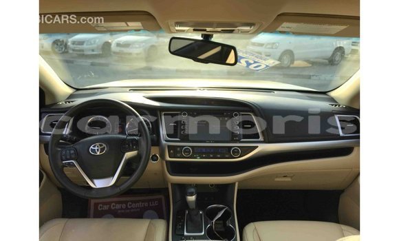 Buy Import Toyota Highlander Other Car in Import - Dubai in Agalega Islands Buy Import Toyota Highlander Other Car in Import - Dubai in Agalega Islands