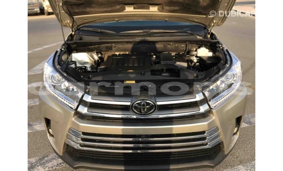 Buy Import Toyota Highlander Other Car in Import - Dubai in Agalega Islands Buy Import Toyota Highlander Other Car in Import - Dubai in Agalega Islands
