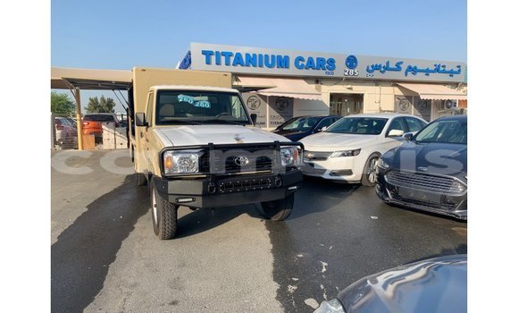 Buy Import Toyota Land Cruiser Beige Car in Import - Dubai in Agalega Islands Buy Import Toyota Land Cruiser Beige Car in Import - Dubai in Agalega Islands