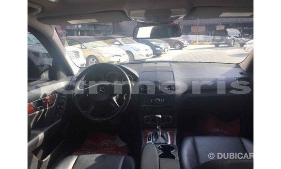 Buy Import Mercedes-Benz 190 (W201) Black Car in Import - Dubai in Agalega Islands Buy Import Mercedes-Benz 190 (W201) Black Car in Import - Dubai in Agalega Islands