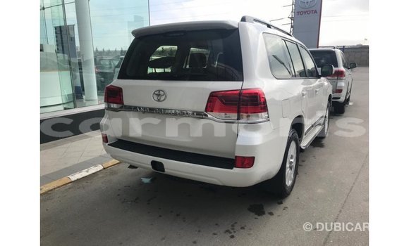 Buy Import Toyota Land Cruiser White Car in Import - Dubai in Agalega Islands Buy Import Toyota Land Cruiser White Car in Import - Dubai in Agalega Islands