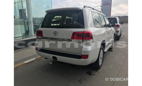 Buy Import Toyota Land Cruiser White Car in Import - Dubai in Agalega Islands Buy Import Toyota Land Cruiser White Car in Import - Dubai in Agalega Islands