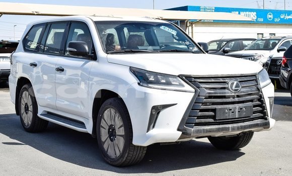 Acheter Import Voiture Lexus LX Blanc à Import - Dubai, Îles Agalega Acheter Import Voiture Lexus LX Blanc à Import - Dubai, Îles Agalega