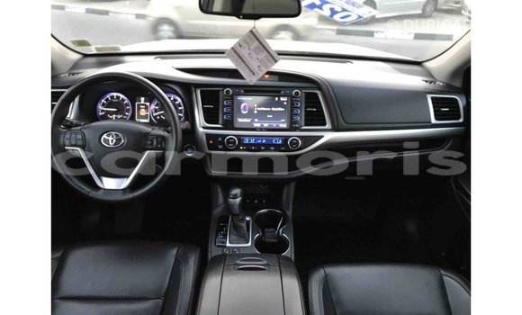 Buy Import Toyota Highlander Other Car in Import - Dubai in Agalega Islands Buy Import Toyota Highlander Other Car in Import - Dubai in Agalega Islands