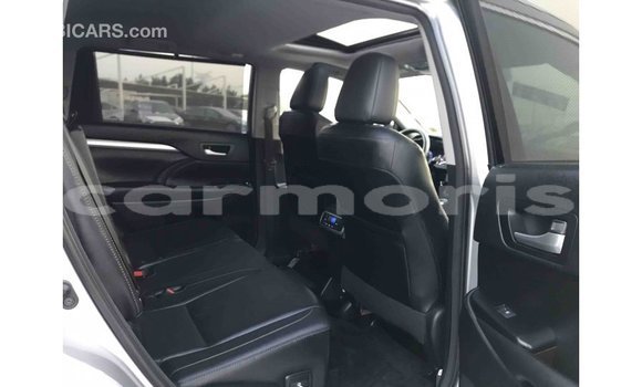 Buy Import Toyota Highlander Other Car in Import - Dubai in Agalega Islands Buy Import Toyota Highlander Other Car in Import - Dubai in Agalega Islands