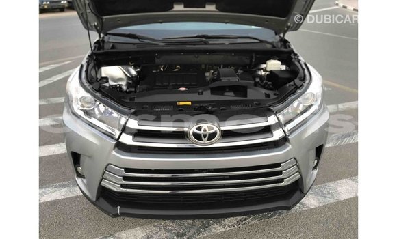 Buy Import Toyota Highlander Other Car in Import - Dubai in Agalega Islands Buy Import Toyota Highlander Other Car in Import - Dubai in Agalega Islands
