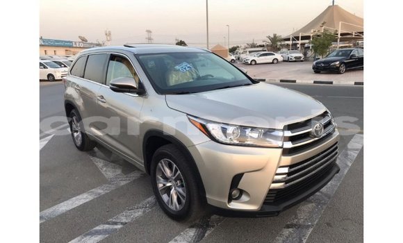 Buy Import Toyota Highlander Other Car in Import - Dubai in Agalega Islands Buy Import Toyota Highlander Other Car in Import - Dubai in Agalega Islands