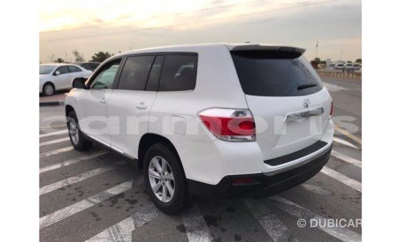 Buy Import Toyota Highlander White Car in Import - Dubai in Agalega Islands Buy Import Toyota Highlander White Car in Import - Dubai in Agalega Islands