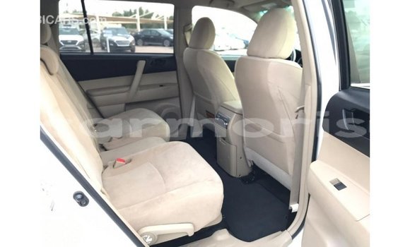 Buy Import Toyota Highlander White Car in Import - Dubai in Agalega Islands Buy Import Toyota Highlander White Car in Import - Dubai in Agalega Islands