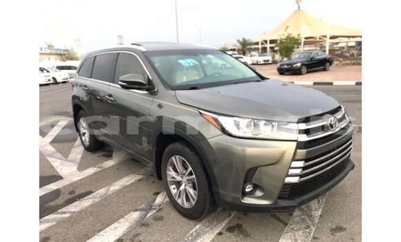Buy Import Toyota Highlander Other Car in Import - Dubai in Agalega Islands Buy Import Toyota Highlander Other Car in Import - Dubai in Agalega Islands