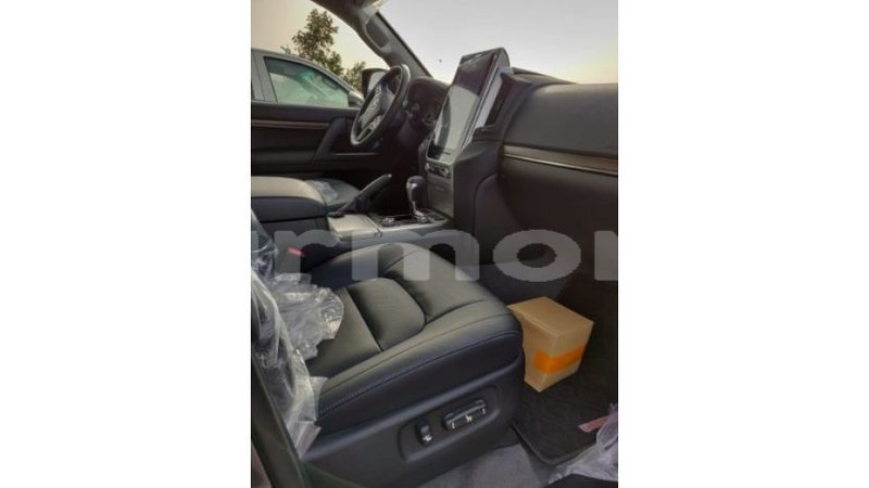 Big with watermark toyota land cruiser agalega islands import dubai 2537