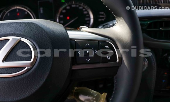 Acheter Import Voiture Lexus LX Blanc à Import - Dubai, Îles Agalega Acheter Import Voiture Lexus LX Blanc à Import - Dubai, Îles Agalega