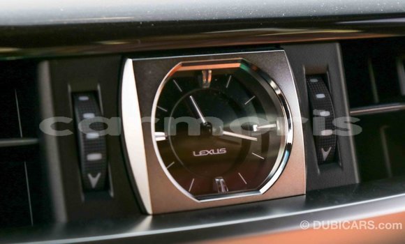 Acheter Import Voiture Lexus LX Blanc à Import - Dubai, Îles Agalega Acheter Import Voiture Lexus LX Blanc à Import - Dubai, Îles Agalega