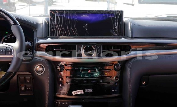 Acheter Import Voiture Lexus LX Blanc à Import - Dubai, Îles Agalega Acheter Import Voiture Lexus LX Blanc à Import - Dubai, Îles Agalega