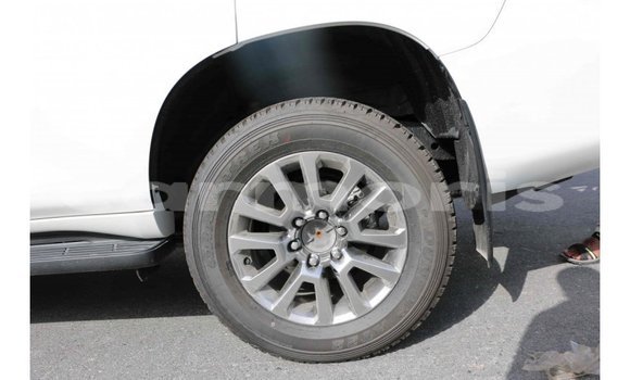 Buy Import Toyota Prado White Car in Import - Dubai in Agalega Islands Buy Import Toyota Prado White Car in Import - Dubai in Agalega Islands