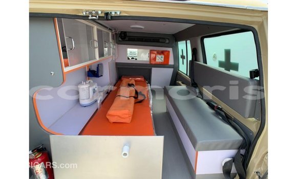 Acheter Import Voiture Toyota Land Cruiser Beige à Import - Dubai, Îles Agalega Acheter Import Voiture Toyota Land Cruiser Beige à Import - Dubai, Îles Agalega