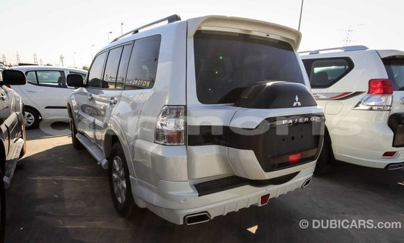 Buy Import Mitsubishi Pajero White Car in Import - Dubai in Agalega Islands Buy Import Mitsubishi Pajero White Car in Import - Dubai in Agalega Islands