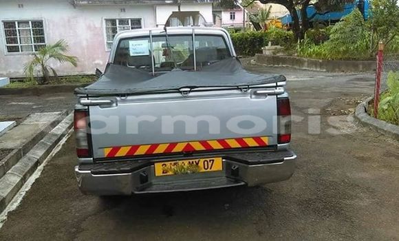 Buy Used Nissan Navara Silver Car in Port Louis in Port Louis District