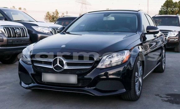 Buy Import Mercedes-Benz 190 Black Car in Import - Dubai in Agalega Islands Buy Import Mercedes-Benz 190 Black Car in Import - Dubai in Agalega Islands