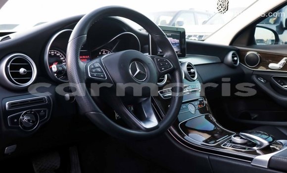 Buy Import Mercedes-Benz 190 Black Car in Import - Dubai in Agalega Islands Buy Import Mercedes-Benz 190 Black Car in Import - Dubai in Agalega Islands