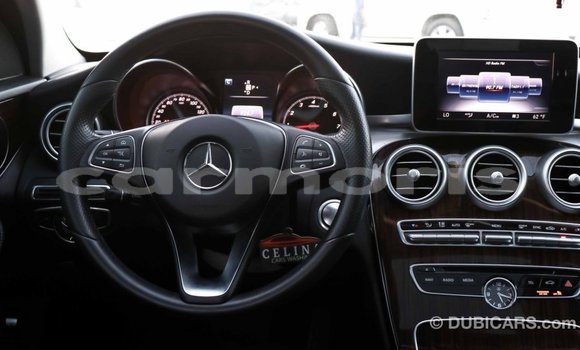 Buy Import Mercedes-Benz 190 Black Car in Import - Dubai in Agalega Islands Buy Import Mercedes-Benz 190 Black Car in Import - Dubai in Agalega Islands