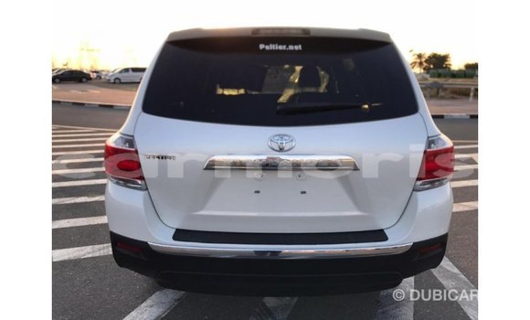 Buy Import Toyota Highlander White Car in Import - Dubai in Agalega Islands Buy Import Toyota Highlander White Car in Import - Dubai in Agalega Islands
