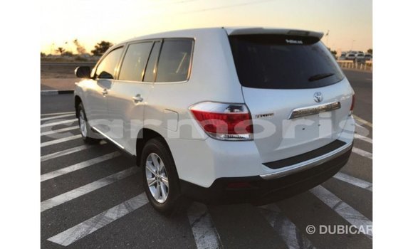 Buy Import Toyota Highlander White Car in Import - Dubai in Agalega Islands Buy Import Toyota Highlander White Car in Import - Dubai in Agalega Islands