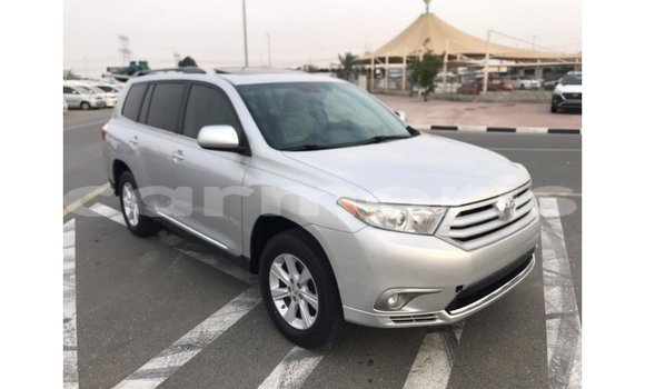 Buy Import Toyota Highlander Other Car in Import - Dubai in Agalega Islands Buy Import Toyota Highlander Other Car in Import - Dubai in Agalega Islands