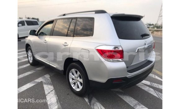 Buy Import Toyota Highlander Other Car in Import - Dubai in Agalega Islands Buy Import Toyota Highlander Other Car in Import - Dubai in Agalega Islands