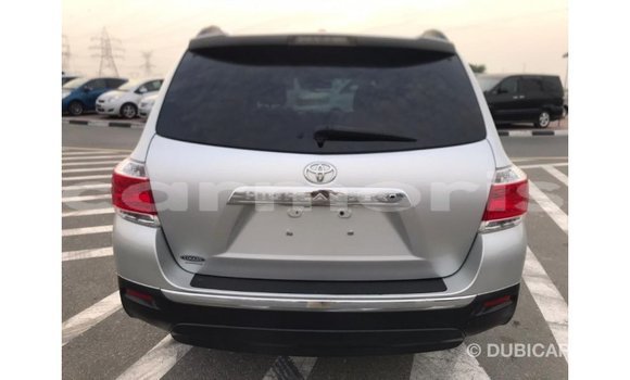 Buy Import Toyota Highlander Other Car in Import - Dubai in Agalega Islands Buy Import Toyota Highlander Other Car in Import - Dubai in Agalega Islands