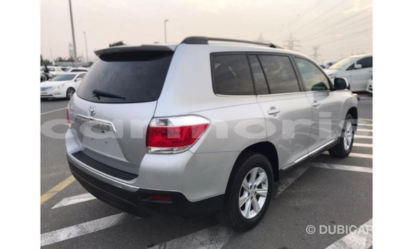 Buy Import Toyota Highlander Other Car in Import - Dubai in Agalega Islands Buy Import Toyota Highlander Other Car in Import - Dubai in Agalega Islands