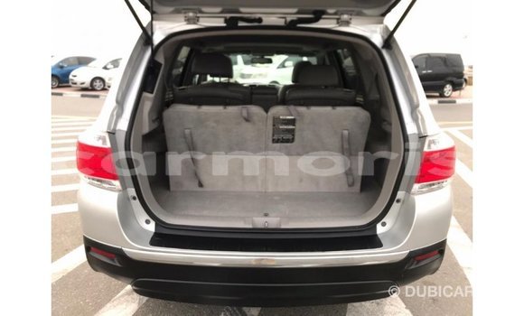 Buy Import Toyota Highlander Other Car in Import - Dubai in Agalega Islands Buy Import Toyota Highlander Other Car in Import - Dubai in Agalega Islands