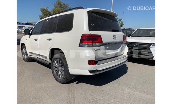 Buy Import Toyota Land Cruiser White Car in Import - Dubai in Agalega Islands Buy Import Toyota Land Cruiser White Car in Import - Dubai in Agalega Islands