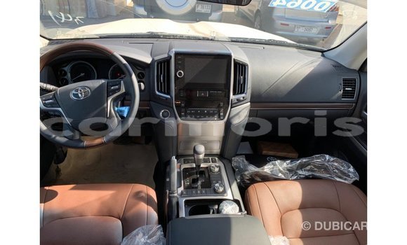 Buy Import Toyota Land Cruiser White Car in Import - Dubai in Agalega Islands Buy Import Toyota Land Cruiser White Car in Import - Dubai in Agalega Islands