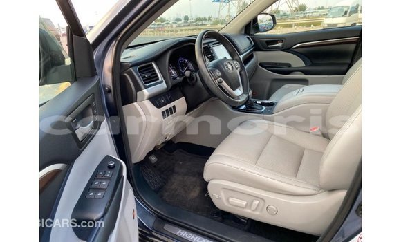 Buy Import Toyota Highlander Blue Car in Import - Dubai in Agalega Islands Buy Import Toyota Highlander Blue Car in Import - Dubai in Agalega Islands