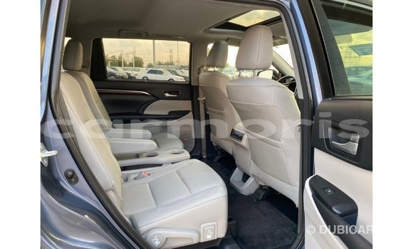 Buy Import Toyota Highlander Blue Car in Import - Dubai in Agalega Islands Buy Import Toyota Highlander Blue Car in Import - Dubai in Agalega Islands