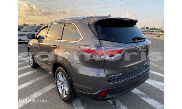 Buy Import Toyota Highlander Other Car in Import - Dubai in Agalega Islands Buy Import Toyota Highlander Other Car in Import - Dubai in Agalega Islands
