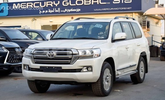 Acheter Import Voiture Toyota Land Cruiser Blanc à Import - Dubai, Îles Agalega Acheter Import Voiture Toyota Land Cruiser Blanc à Import - Dubai, Îles Agalega