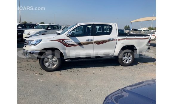 Buy Import Toyota Hilux White Car in Import - Dubai in Agalega Islands Buy Import Toyota Hilux White Car in Import - Dubai in Agalega Islands