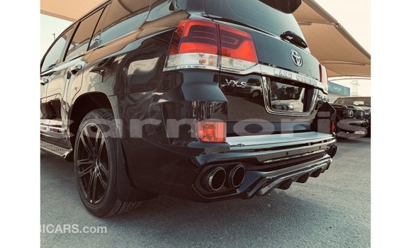 Acheter Import Voiture Toyota Land Cruiser Noir à Import - Dubai, Îles Agalega Acheter Import Voiture Toyota Land Cruiser Noir à Import - Dubai, Îles Agalega
