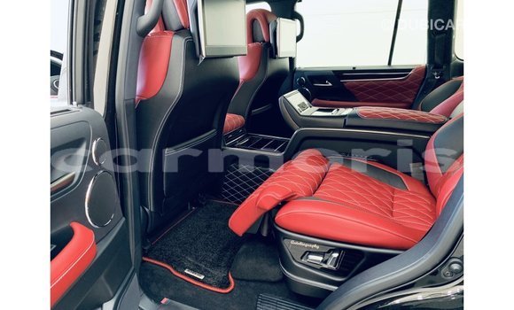 Acheter Import Voiture Lexus LX Noir à Import - Dubai, Îles Agalega Acheter Import Voiture Lexus LX Noir à Import - Dubai, Îles Agalega