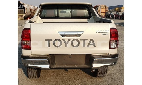 Acheter Import Voiture Toyota Hilux Blanc à Import - Dubai, Îles Agalega Acheter Import Voiture Toyota Hilux Blanc à Import - Dubai, Îles Agalega