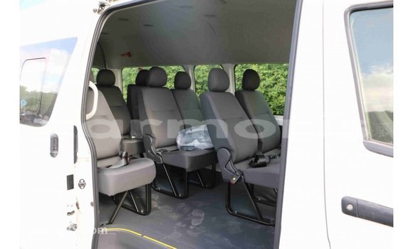 Buy Import Toyota Hiace White Car in Import - Dubai in Agalega Islands Buy Import Toyota Hiace White Car in Import - Dubai in Agalega Islands