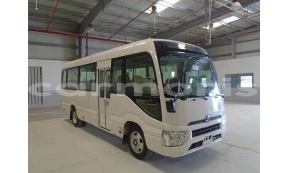 Buy Import Abarth 595 White Car in Import - Dubai in Agalega Islands