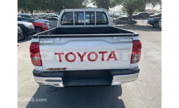 Buy Import Toyota Hilux White Car in Import - Dubai in Agalega Islands Buy Import Toyota Hilux White Car in Import - Dubai in Agalega Islands