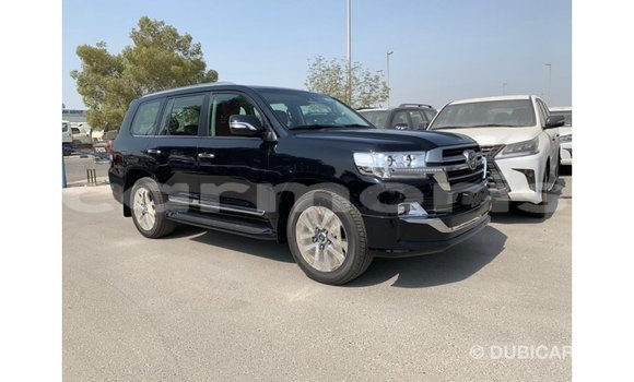 Acheter Import Voiture Toyota Land Cruiser Rouge à Import - Dubai, Îles Agalega Acheter Import Voiture Toyota Land Cruiser Rouge à Import - Dubai, Îles Agalega