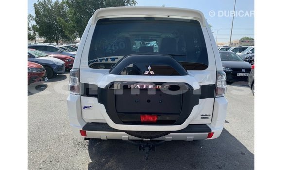 Buy Import Mitsubishi Pajero White Car in Import - Dubai in Agalega Islands Buy Import Mitsubishi Pajero White Car in Import - Dubai in Agalega Islands