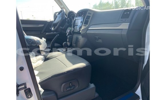 Buy Import Mitsubishi Pajero White Car in Import - Dubai in Agalega Islands Buy Import Mitsubishi Pajero White Car in Import - Dubai in Agalega Islands