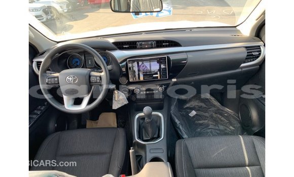 Buy Import Toyota Hilux White Car in Import - Dubai in Agalega Islands Buy Import Toyota Hilux White Car in Import - Dubai in Agalega Islands