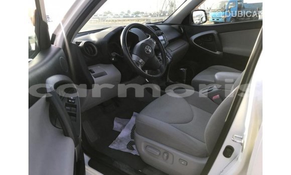 Buy Import Toyota HiAce White Truck in Import - Dubai in Agalega Islands Buy Import Toyota HiAce White Truck in Import - Dubai in Agalega Islands
